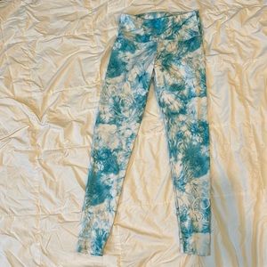 Ivory Ella work out leggings. Size small